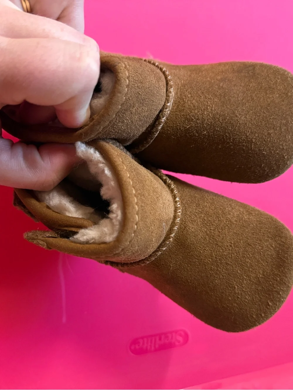UGG Baby Jesse Bow II Booties Size 4/5 12-18 Months
